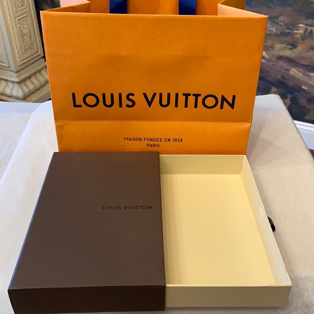Louis Vuitton Bundle - image 2